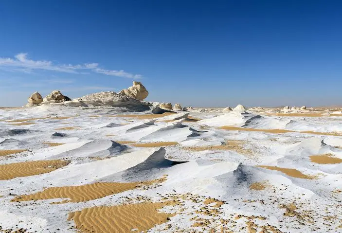 White & Black Desert tour 2 Days 1 night camping from Cairo.